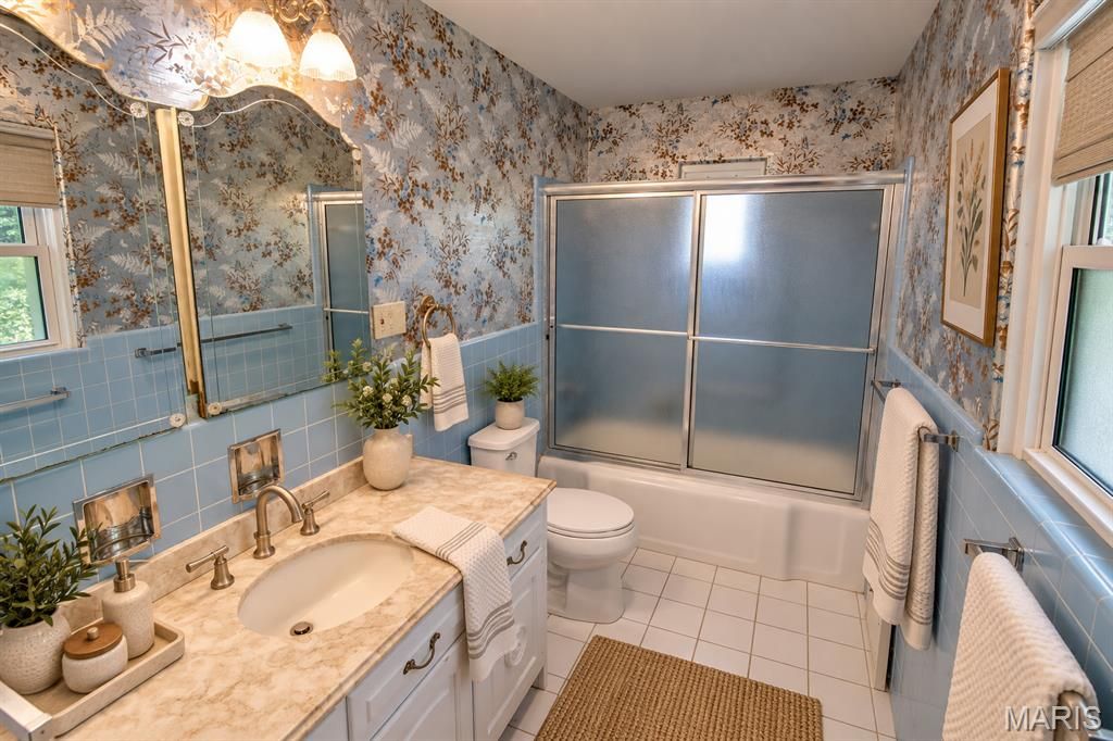 Image 35 of property listing at 20 Fairmount Drive, Alton, IL 62002
