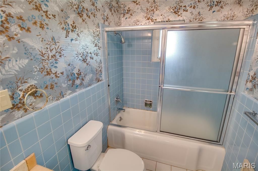 Image 37 of property listing at 20 Fairmount Drive, Alton, IL 62002