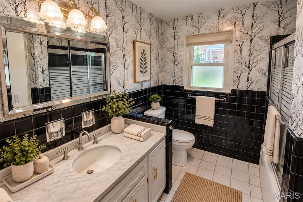 Image 42 of property listing at 20 Fairmount Drive, Alton, IL 62002