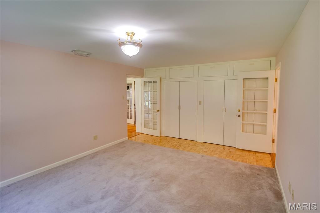Image 58 of property listing at 20 Fairmount Drive, Alton, IL 62002