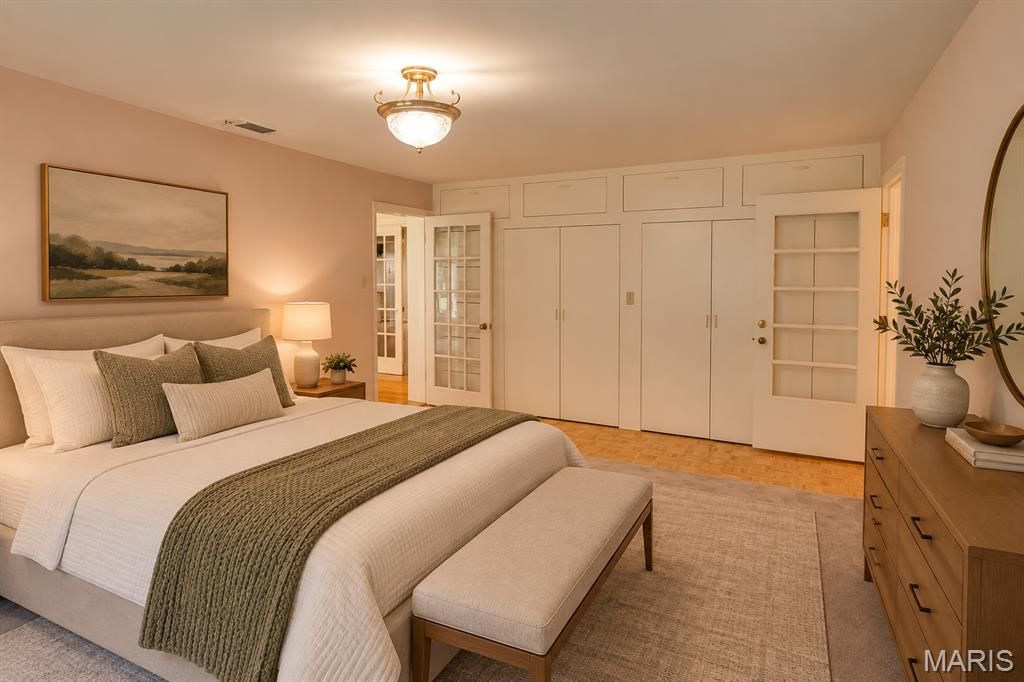 Image 59 of property listing at 20 Fairmount Drive, Alton, IL 62002