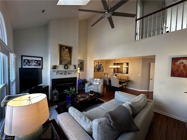 27 Park Village Lane B, Greensboro, NC 27455