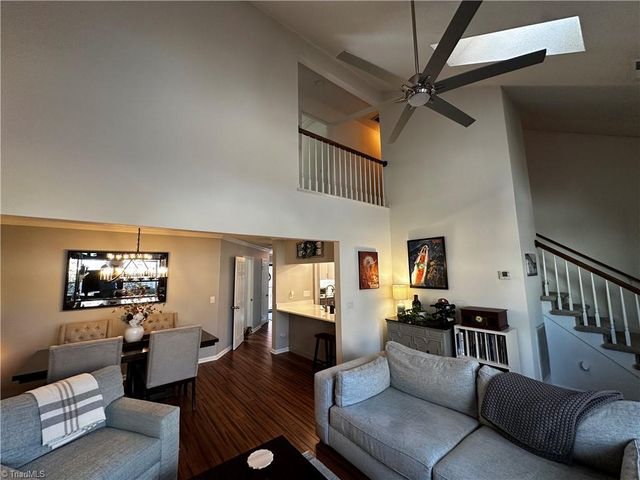 27 Park Village Lane B, Greensboro, NC 27455