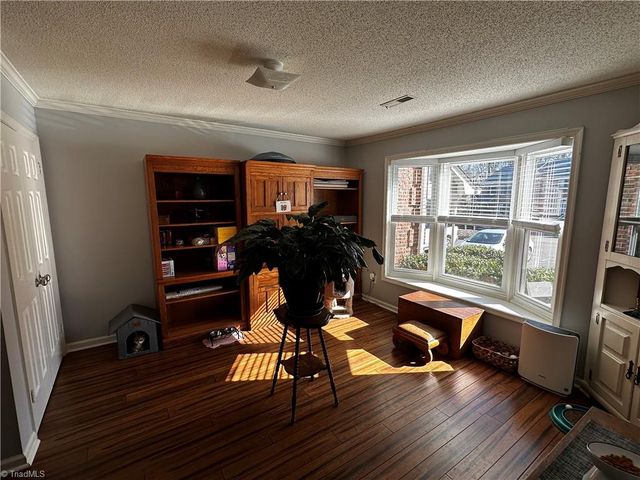 27 Park Village Lane B, Greensboro, NC 27455