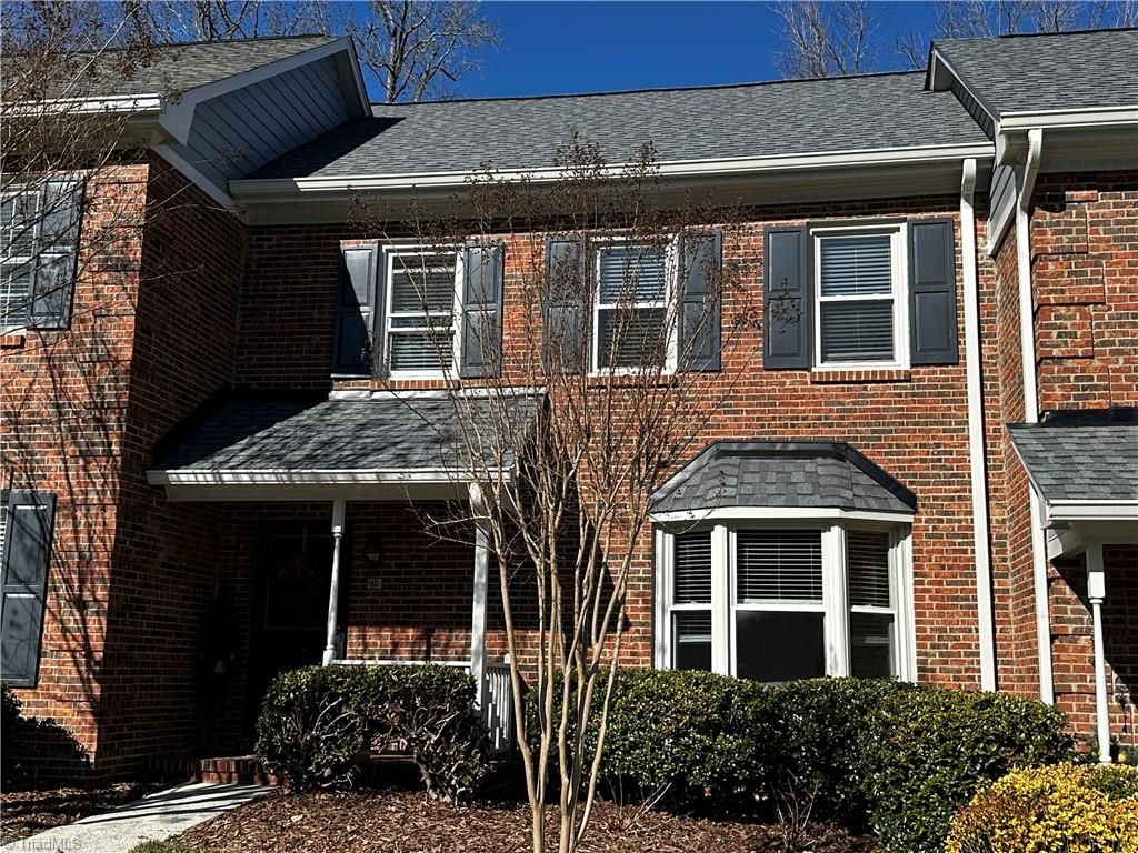 27 Park Village Lane B, Greensboro, NC 27455