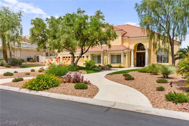 7428 Doe Avenue, Las Vegas, NV 89117