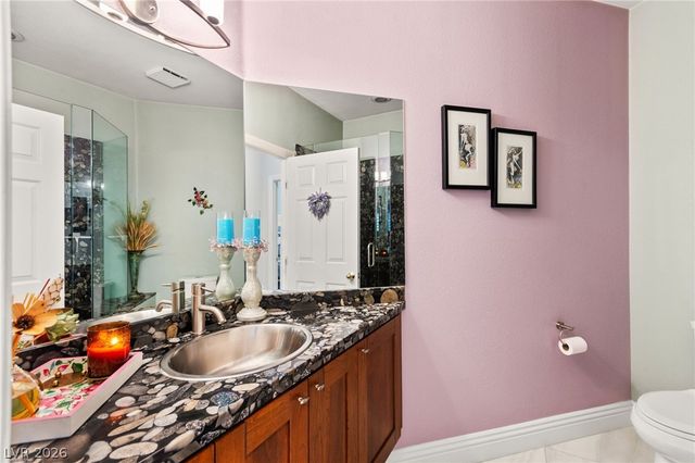 7428 Doe Avenue, Las Vegas, NV 89117
