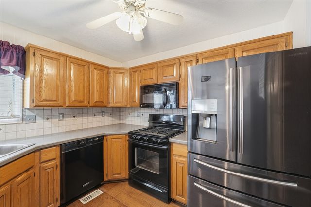 14341 Fox Road, Rogers, AR 72756