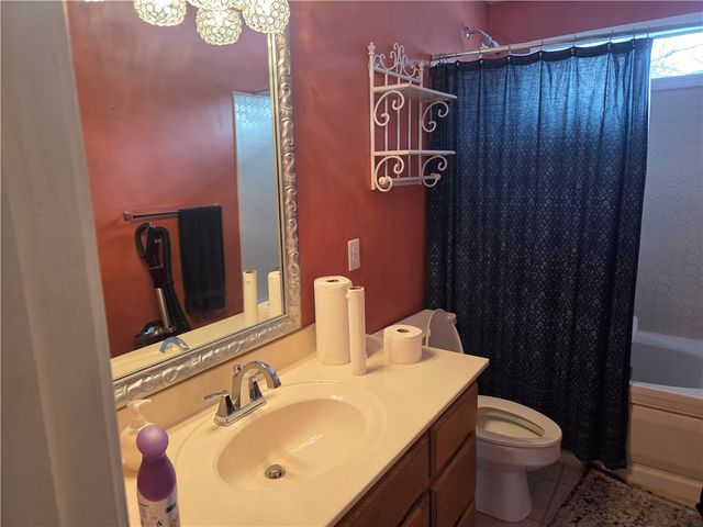 14341 Fox Road, Rogers, AR 72756