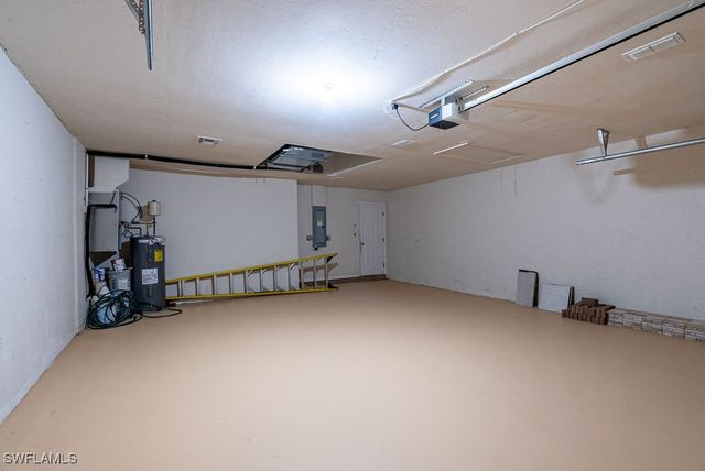 9287 Coachhouse LN, Estero, FL 33928