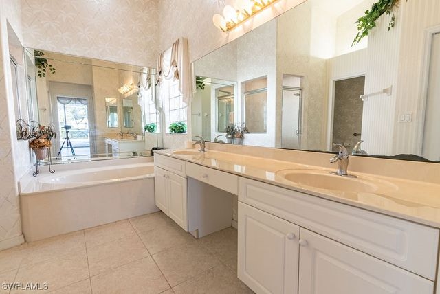 9287 Coachhouse LN, Estero, FL 33928