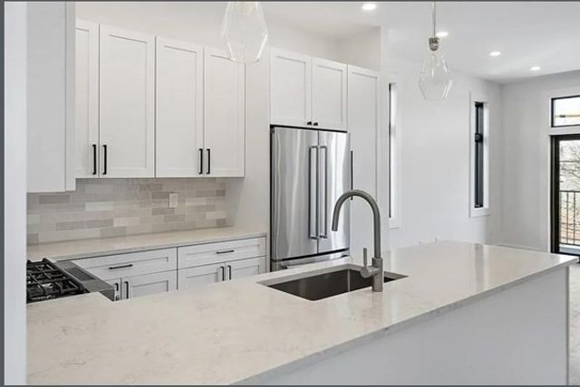 103 Washington 1, Somerville, MA 02143