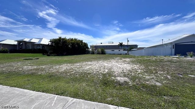 1614 SW 6th AVE, Cape Coral, FL 33991