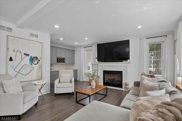 645 Passaic Ave, Kenilworth Boro, NJ 07033
