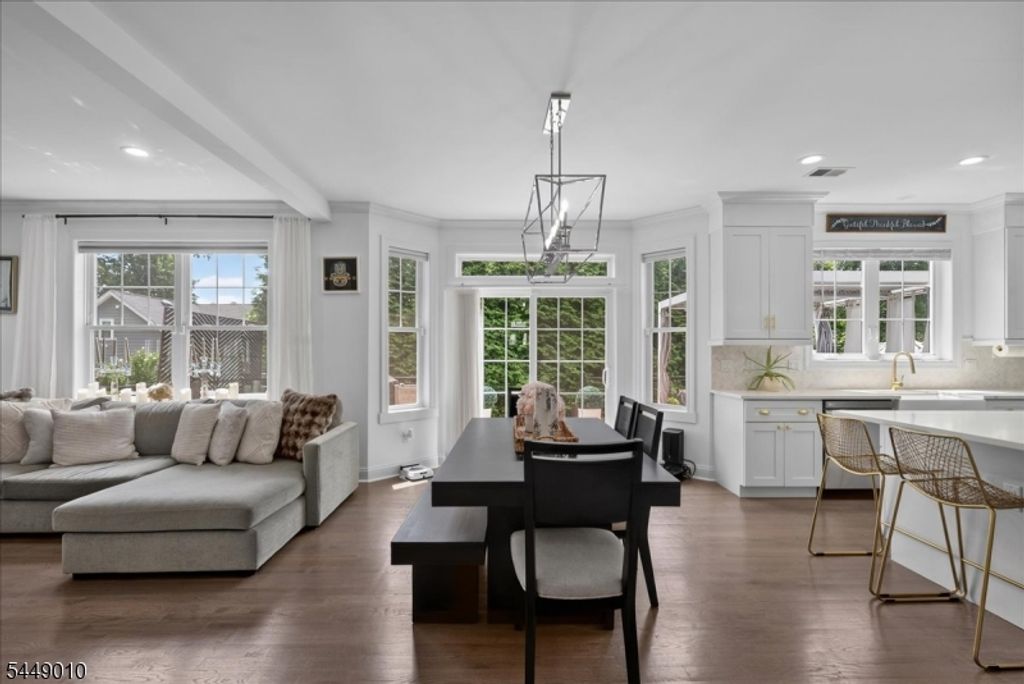 645 Passaic Ave, Kenilworth Boro, NJ 07033 — photo 4
