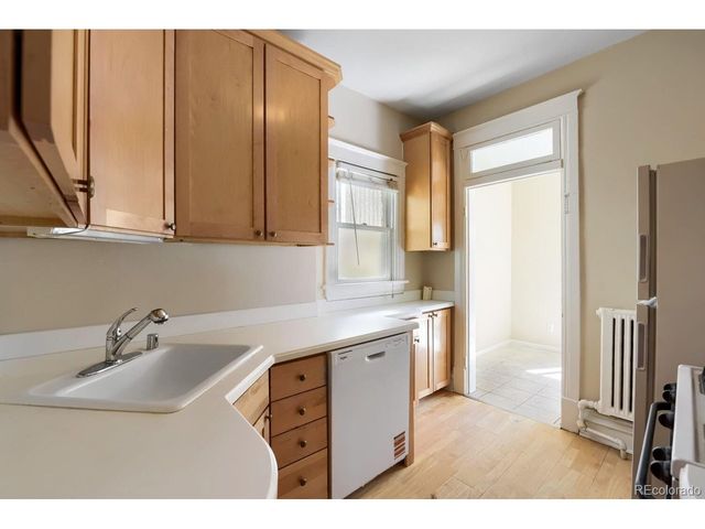 1746 N Franklin St 4, Denver, CO 80218