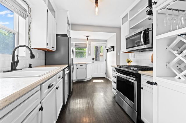 1414 Juliet Avenue, Saint Paul, MN 55105