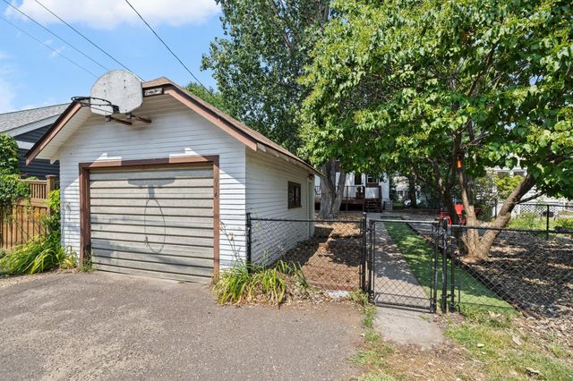 1414 Juliet Avenue, Saint Paul, MN 55105
