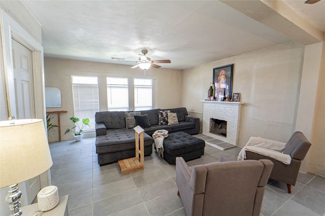 903 W Wheeler Street, Breckenridge, TX 76424