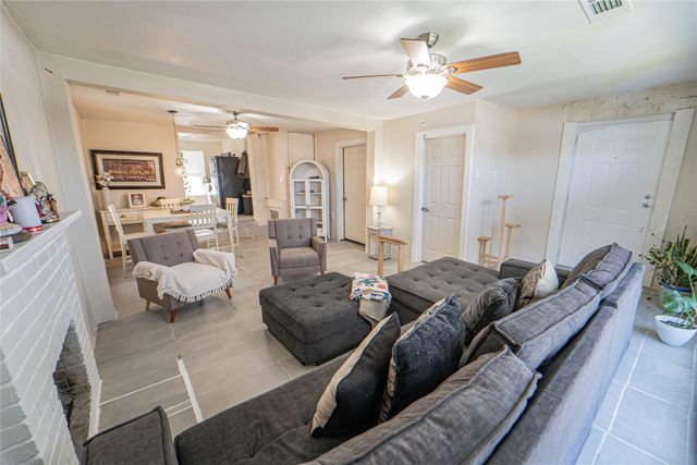 903 W Wheeler Street, Breckenridge, TX 76424