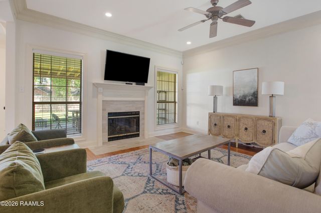 109 Rue Paon, Youngsville, LA 70592