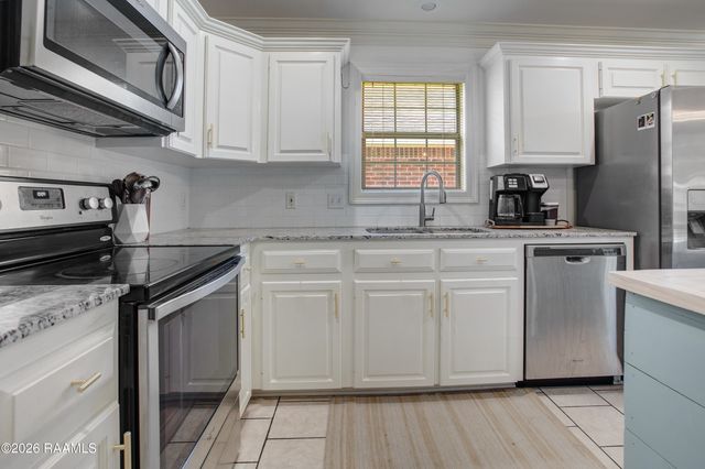 109 Rue Paon, Youngsville, LA 70592