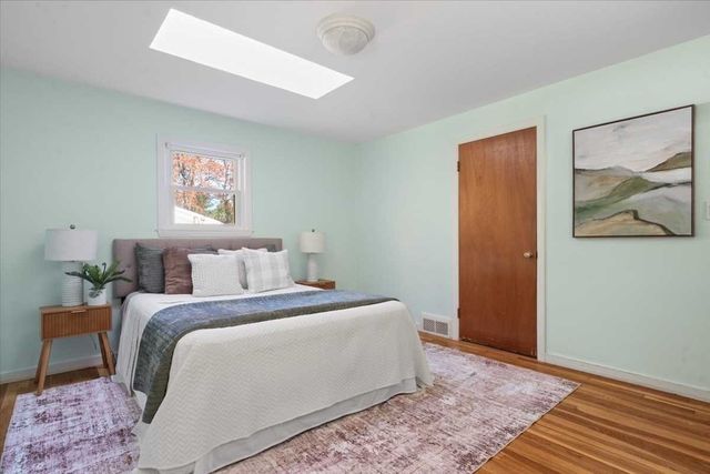 29 Laurel Hill Ln, Holden, MA 01520