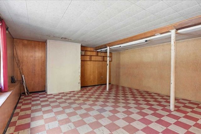 29 Laurel Hill Ln, Holden, MA 01520