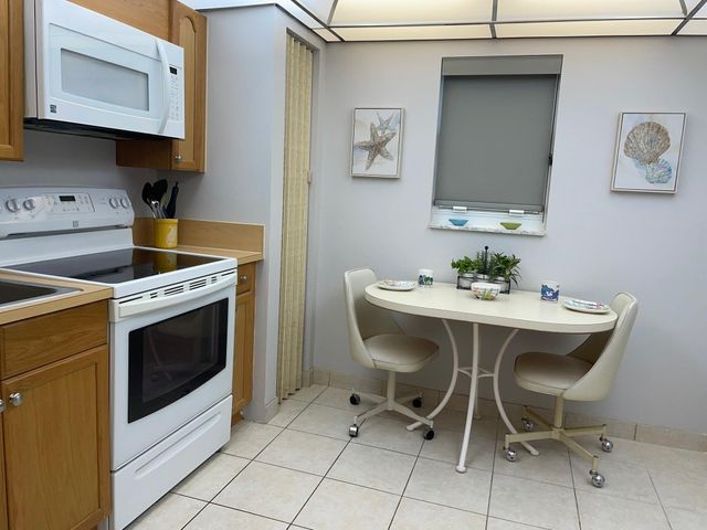 4629 Poinciana St Apt 211, Lauderdale By The Sea, FL 33308