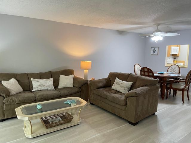 4629 Poinciana St Apt 211, Lauderdale By The Sea, FL 33308