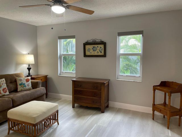 4629 Poinciana St Apt 211, Lauderdale By The Sea, FL 33308