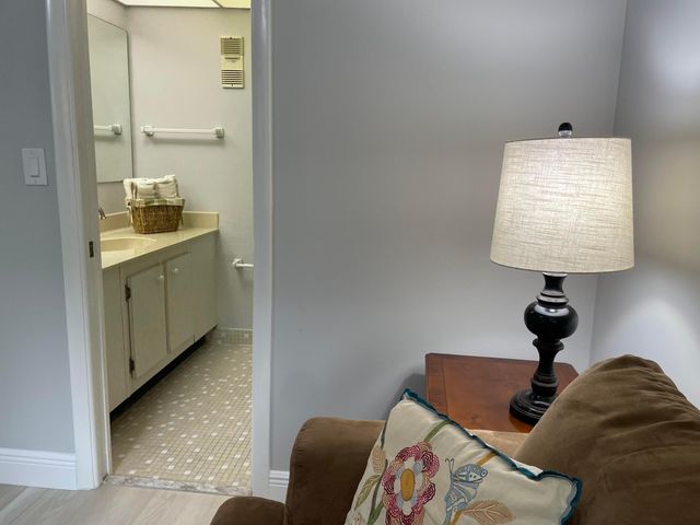 4629 Poinciana St Apt 211, Lauderdale By The Sea, FL 33308