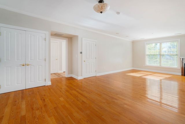 248 Albion St 321, Wakefield, MA 01880