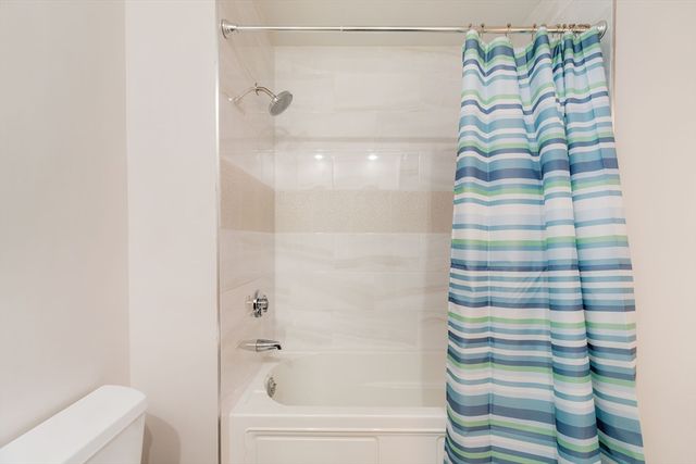 248 Albion St 321, Wakefield, MA 01880