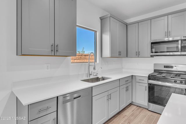 14108 E Canidae Drive, Vail, AZ 85641