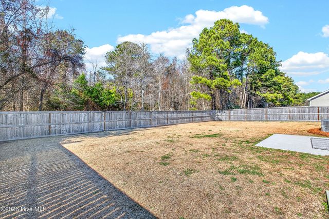 127 Glenwood Drive, Hubert, NC 28539