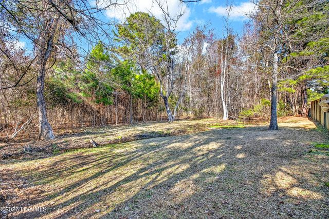 127 Glenwood Drive, Hubert, NC 28539