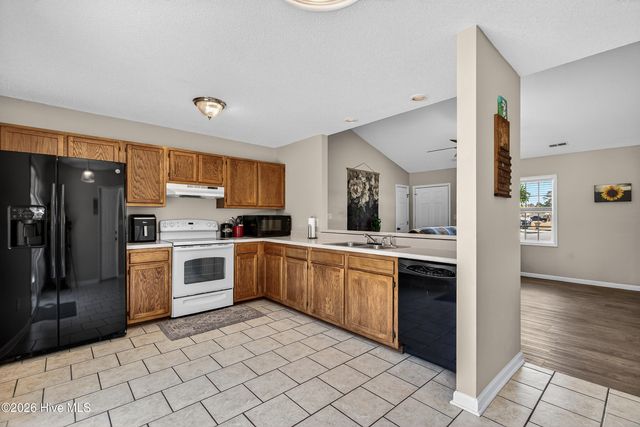 127 Glenwood Drive, Hubert, NC 28539