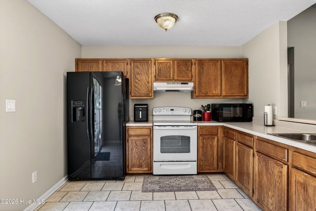 127 Glenwood Drive, Hubert, NC 28539