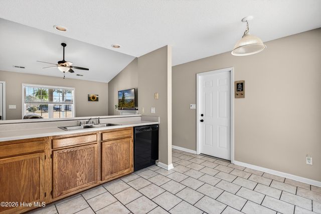 127 Glenwood Drive, Hubert, NC 28539