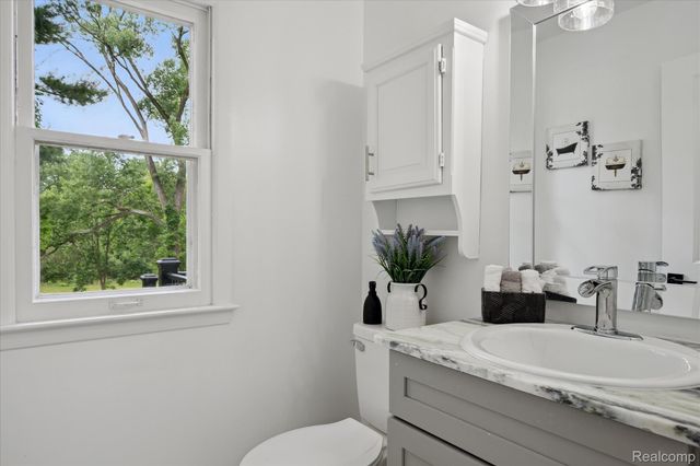 47103 Timberlane Street, Northville, MI 48167