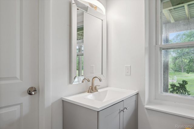 47103 Timberlane Street, Northville, MI 48167