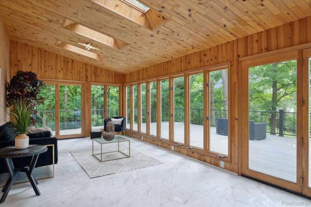 47103 Timberlane Street, Northville, MI 48167