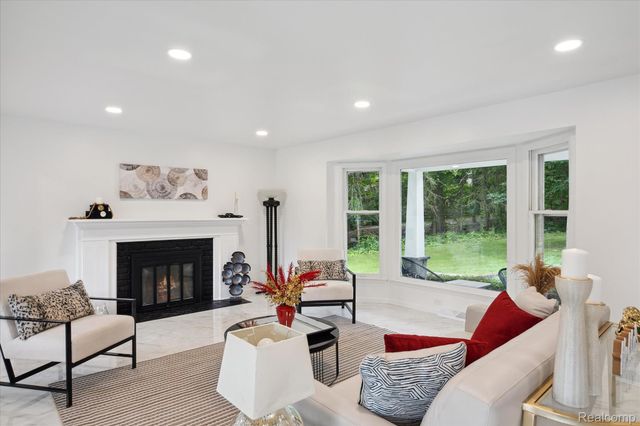 47103 Timberlane Street, Northville, MI 48167