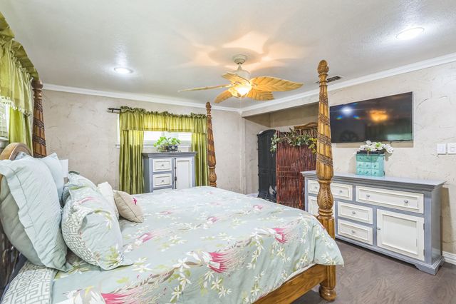 2313 Vega Street, Grand Prairie, TX 75050