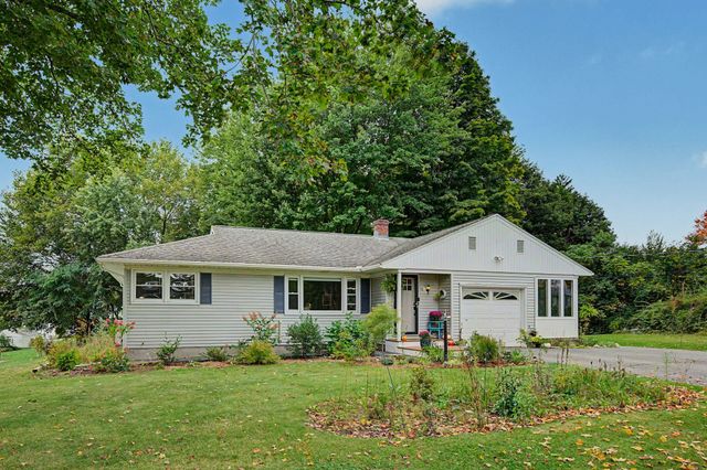 10 Alden St, Easthampton, MA 01027