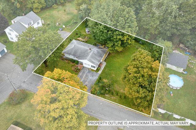 10 Alden St, Easthampton, MA 01027
