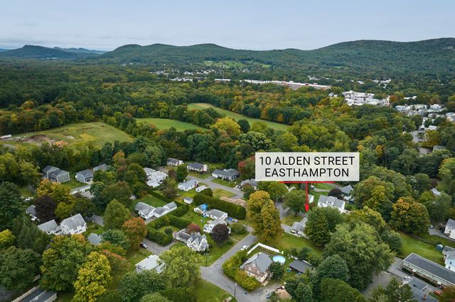 10 Alden St, Easthampton, MA 01027