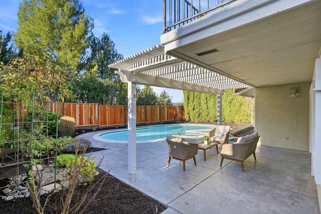 1020 Quartermaster Canyon Rd, San Ramon, CA 94582