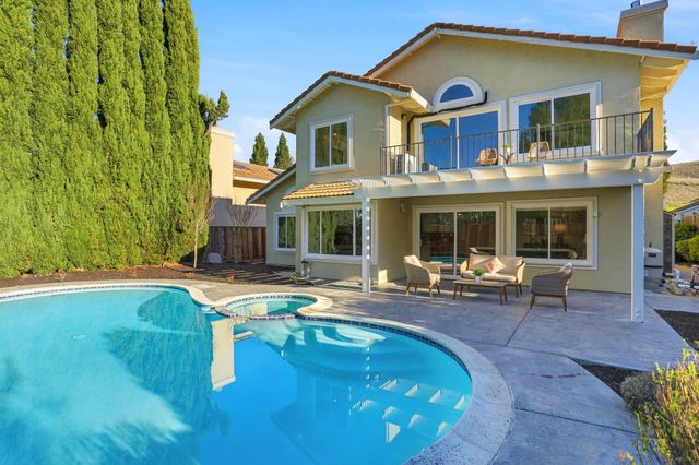 1020 Quartermaster Canyon Rd, San Ramon, CA 94582